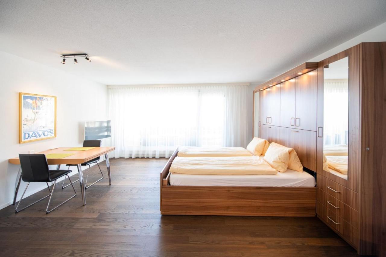 Ferienwohnungen, Carlton Am Park, Davos Platz Экстерьер фото