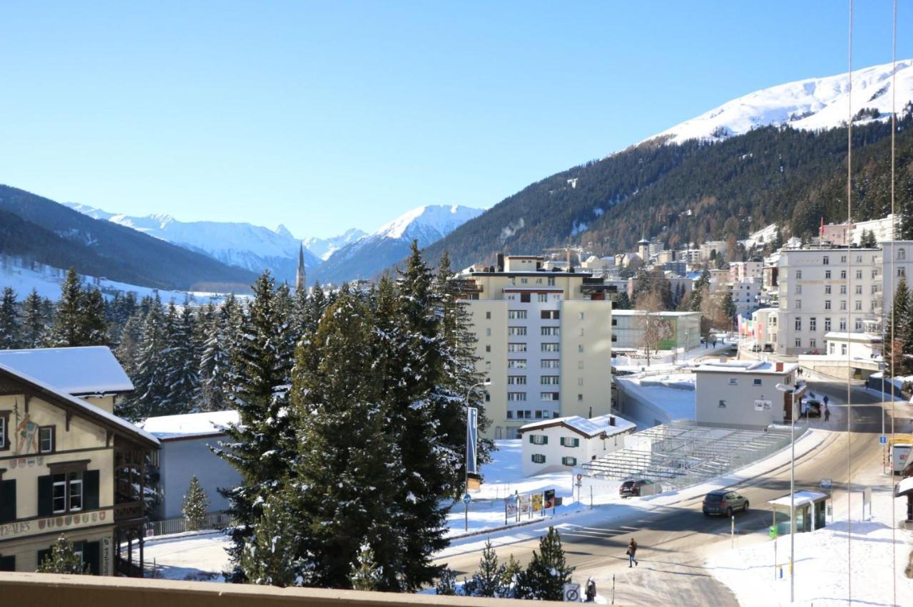 Ferienwohnungen, Carlton Am Park, Davos Platz Экстерьер фото